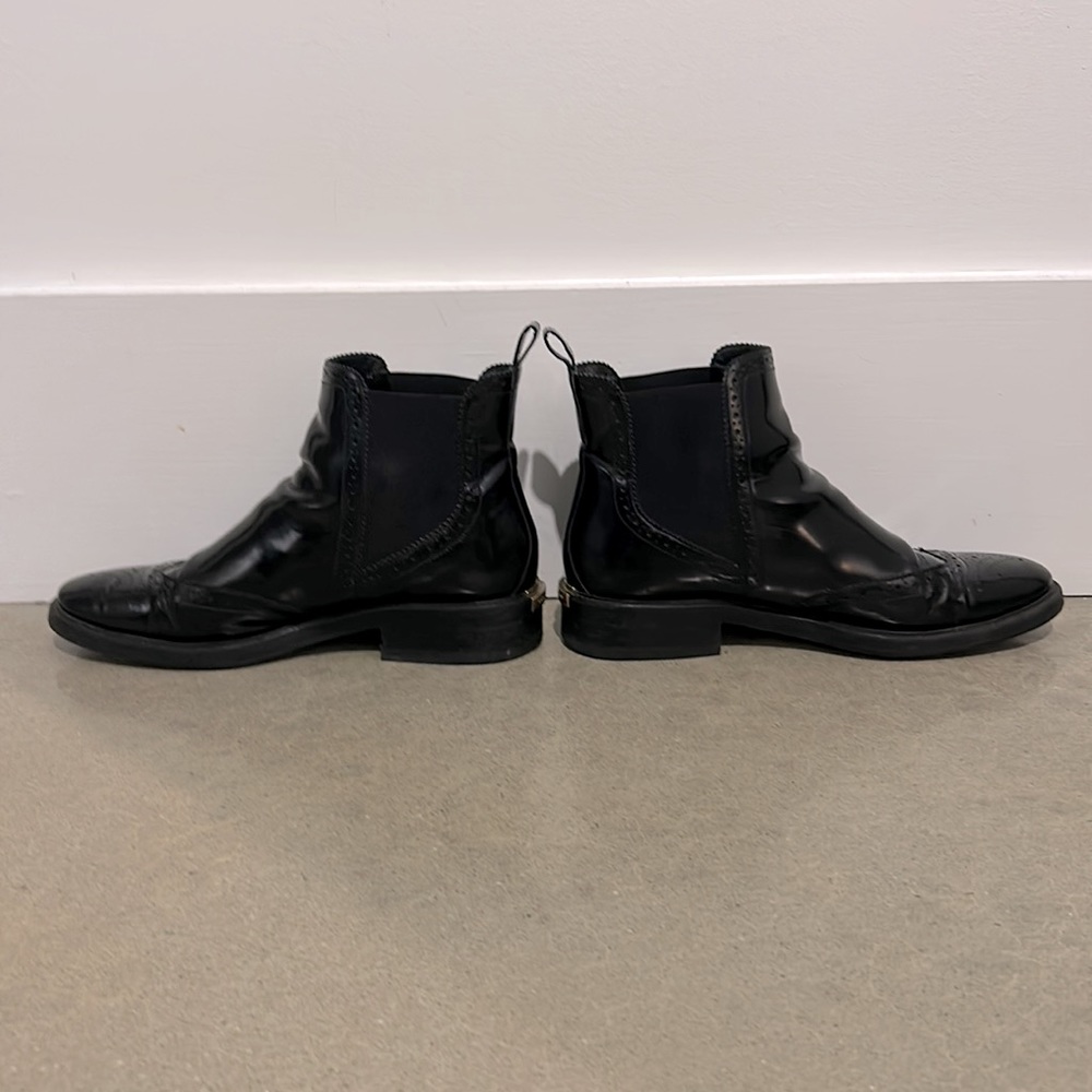 Burberry Wingtip Chelsea Boots - Picture 9 of 9